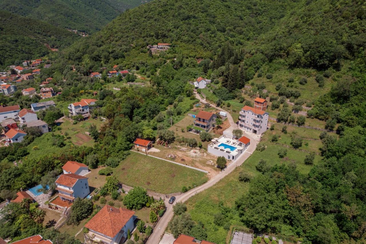 Djukanovic Apartments Bijela Buitenkant foto