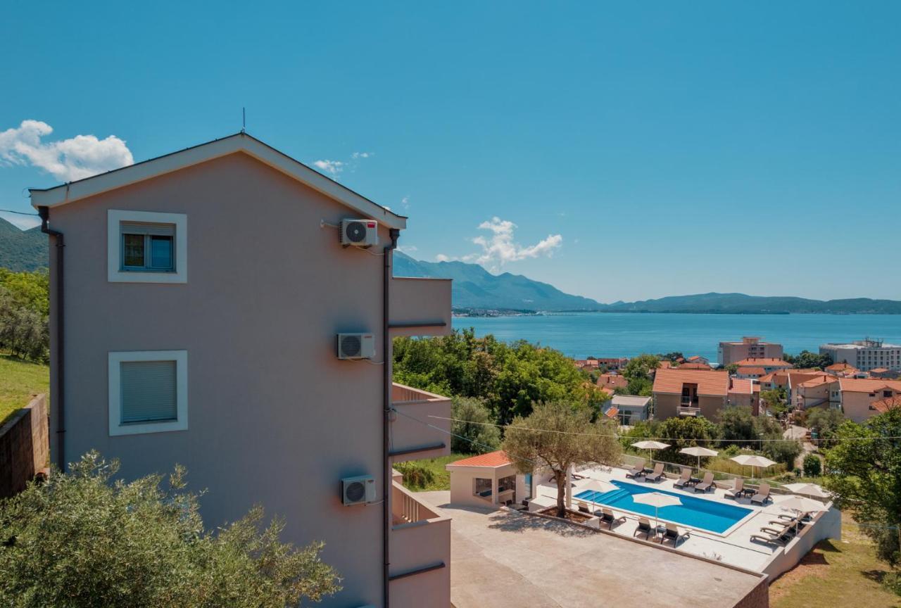 Djukanovic Apartments Bijela Buitenkant foto
